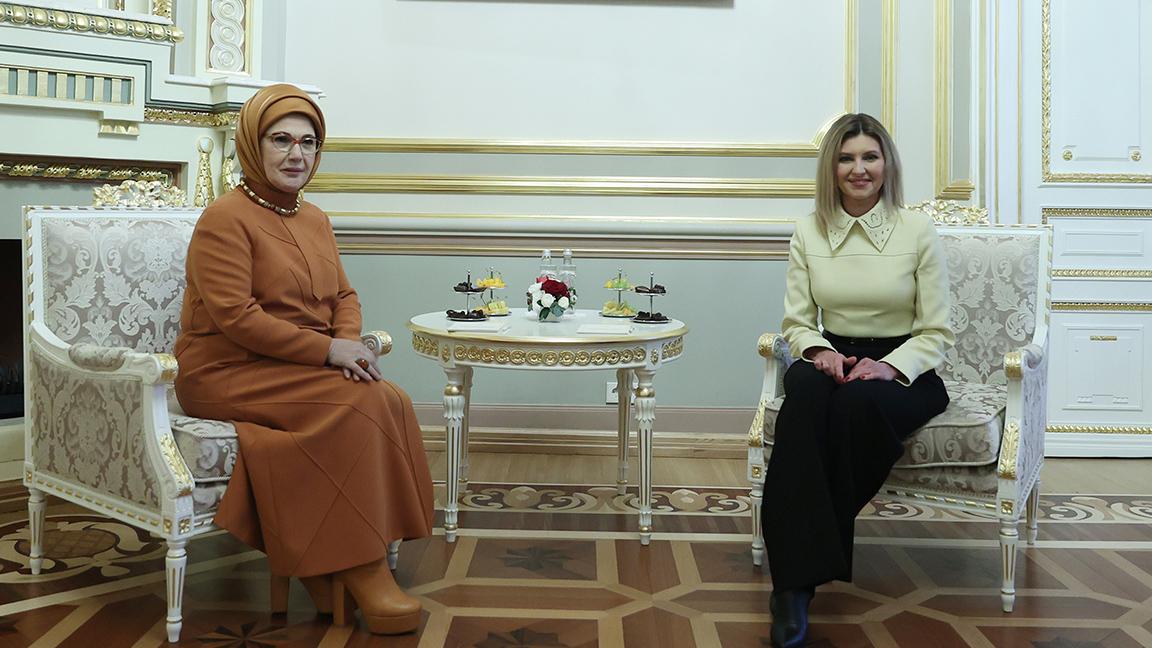 Emine Erdoğan, Olena Zelenski ile görüştü