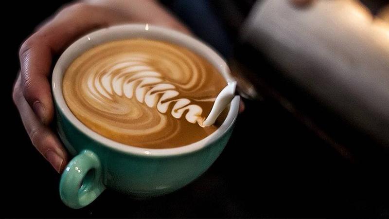 Ülkelerin asgari ücretleri kaç adet küçük boy latte içmeye yetiyor?