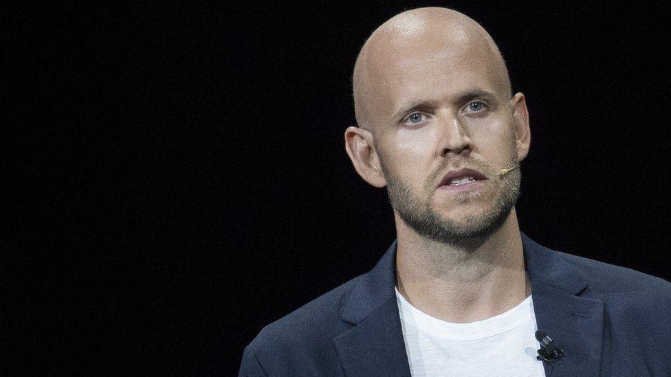 Spotify CEO'su Daniel Ek: Joe Rogan'ın ırkçı ifadelerini kınıyorum ancak susturmak çözüm değil 