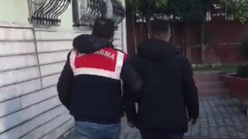 İzmir'de sosyal medya paylaşımları nedeniyle 14 kişi gözaltına alındı