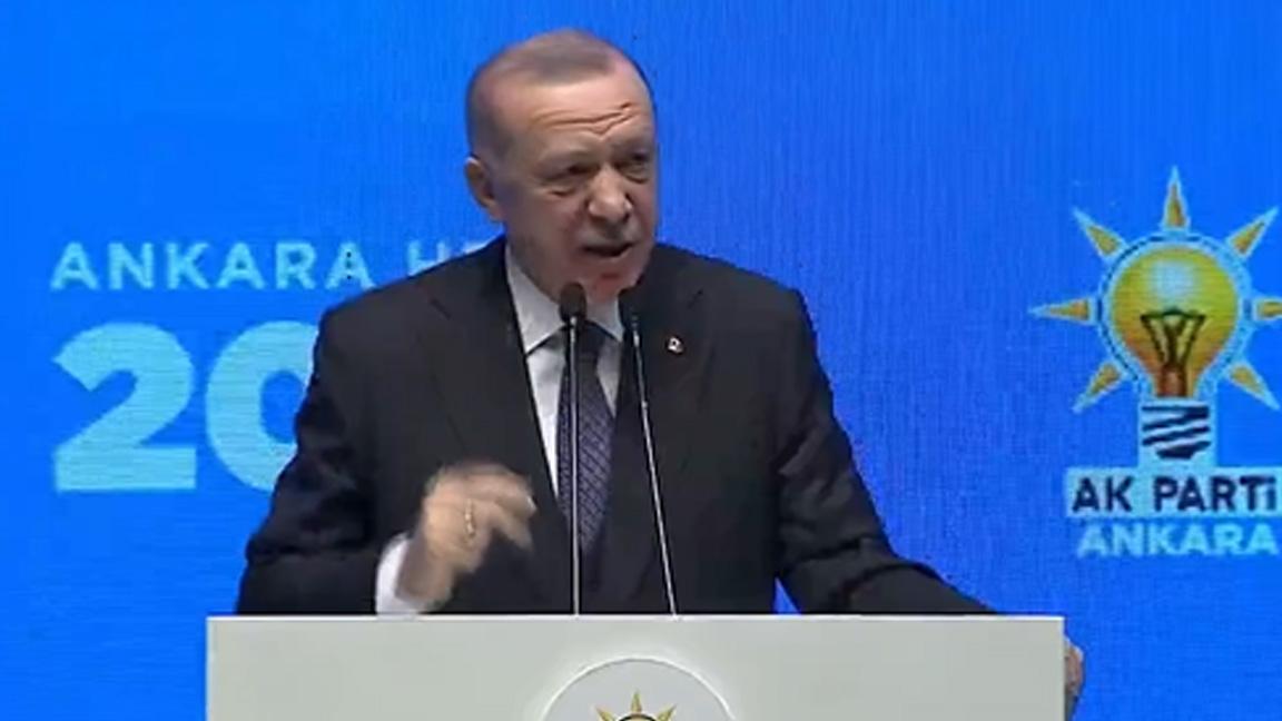 Erdoğan: Yuvarlak masa etrafında yer beğenmeyenlere milletim gereken yeri gösterecektir