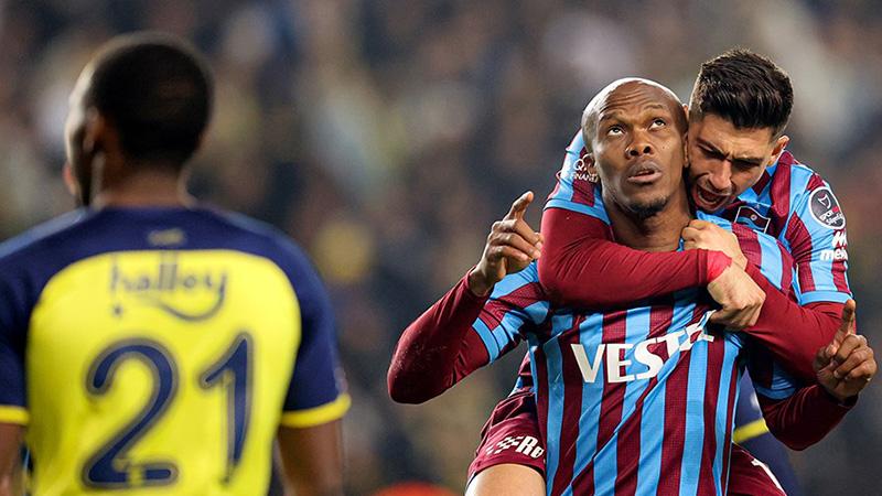 Trabzonspor'un yıldızı Nwakaeme, kariyer rekoruna koşuyor