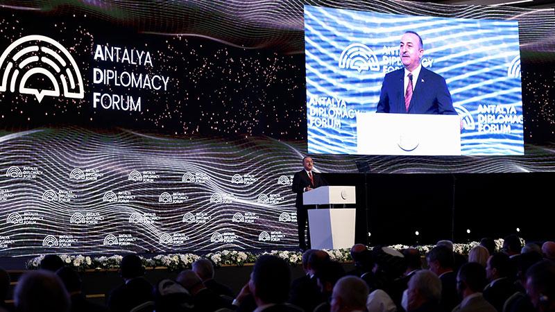    Bahçeli’den Çavuşoğlu’na: Antalya'da kurulan masa Türkiye'nin gurur masasıdır