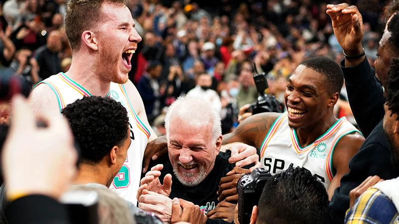 Koç Gregg Popovich, NBA rekorunu kırdı 