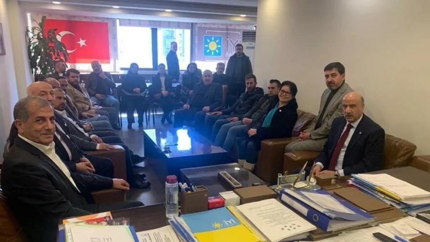 AKP’den istifa eden 200 kişi İyi Parti’ye katıldı