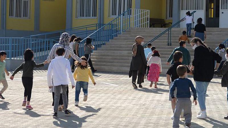 MEB'den yeni karar: Okul öncesi öğretmenler özel eğitim ve rehabilitasyon merkezlerinde formasyonsuz çalışabilecek