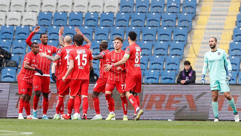 Medipol Başakşehir 0-1 Fraport TAV Antalyaspor (Maç Sonucu)