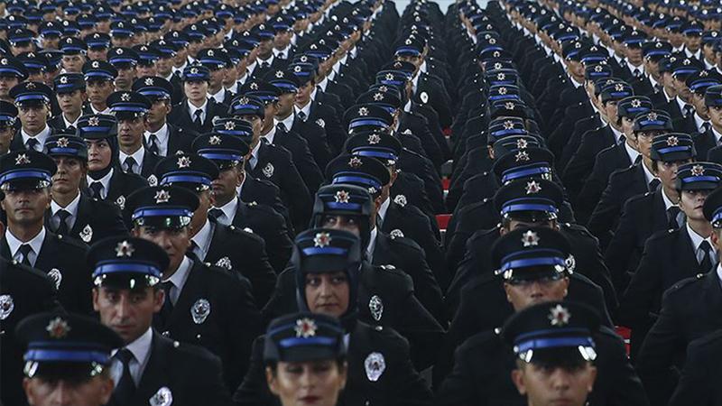 Polis adayları 'suçlu eş' müjdesi; 1 yıldan fazla hapis cezası olmaması şartı Anayasal suçlar dahil kaldırıldı