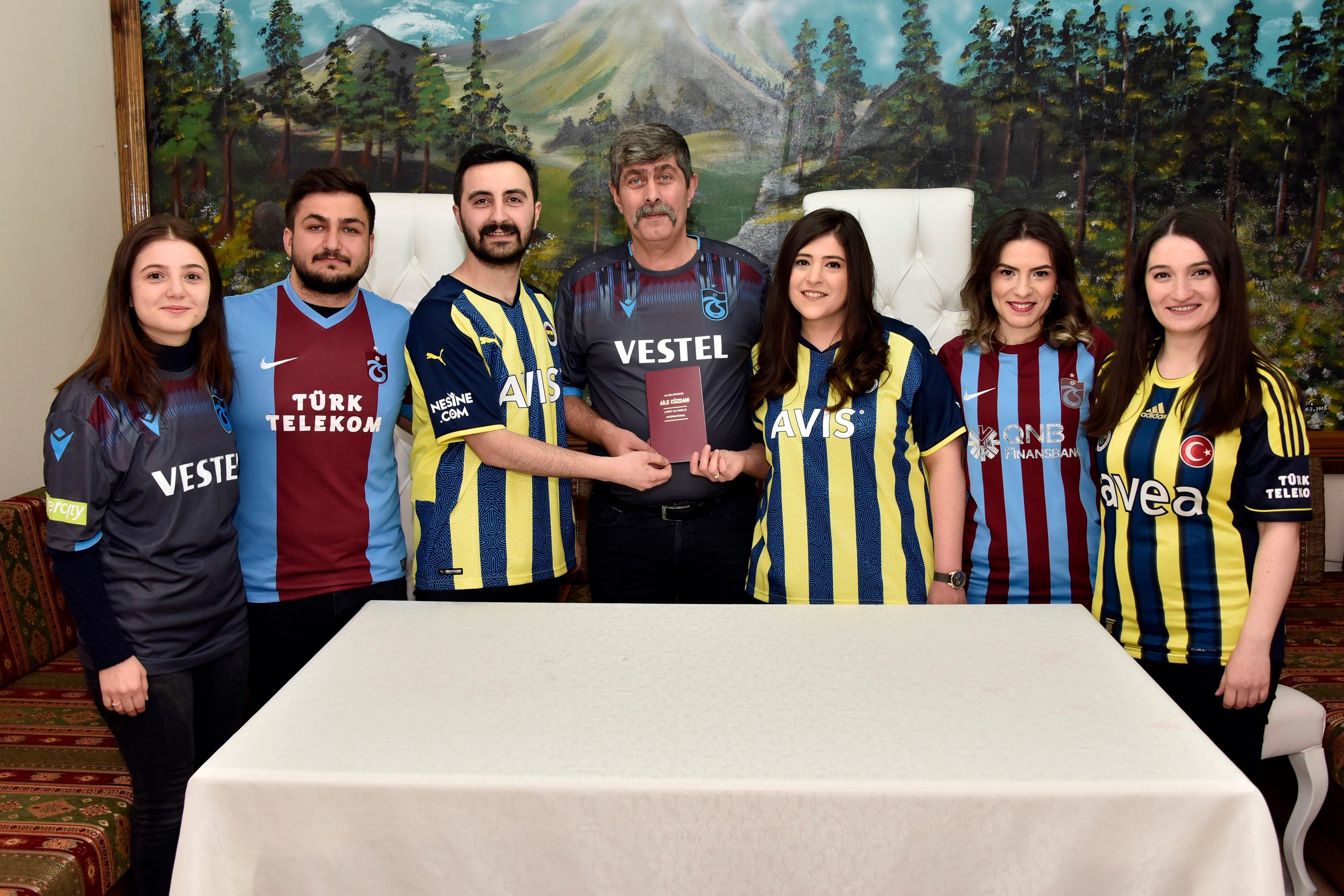 Trabzonspor-Fenerbahçe rekabeti yeşil sahaları aştı, nikah masasına taşındı