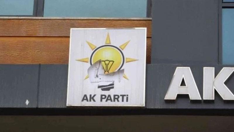 AKP Yüksekova İlçe Başkanlığına saldırı