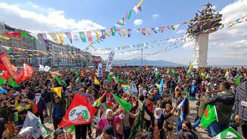 İzmir'deki Nevruz kutlamasına katılan 45 kişi gözaltına alındı