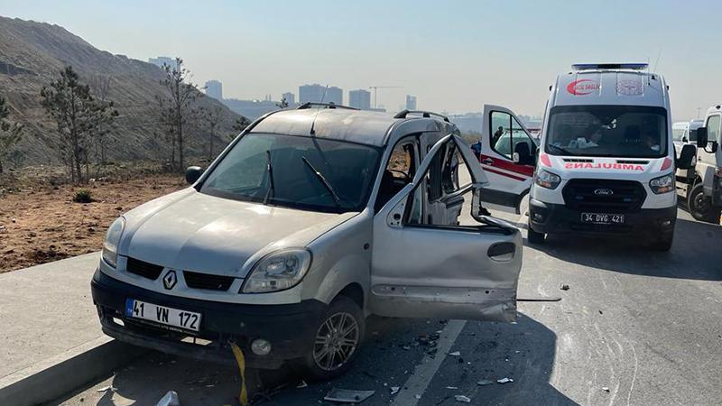 Yolda bozulan aracı tamire geldi; TIR çarptı, hayatını kaybetti!