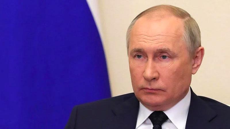 Cem Küçük: Putin, Rus zenginleri bile açlığa mahkûm ediyor