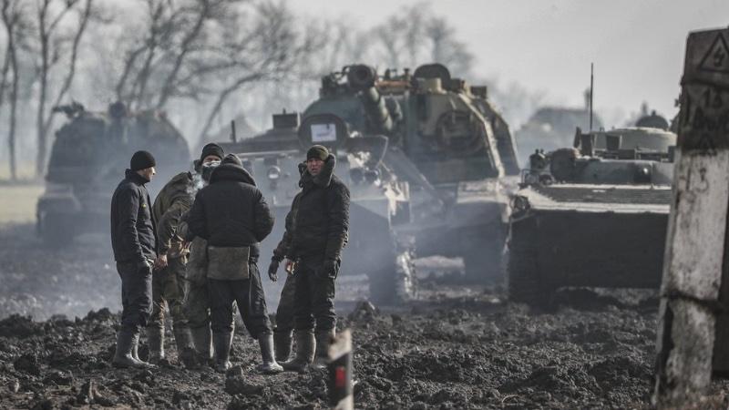 Ukrayna'ya karşı savaşmak için gönüllü olan asker: Rusya için silah tutmak, ailemi besleyecek 