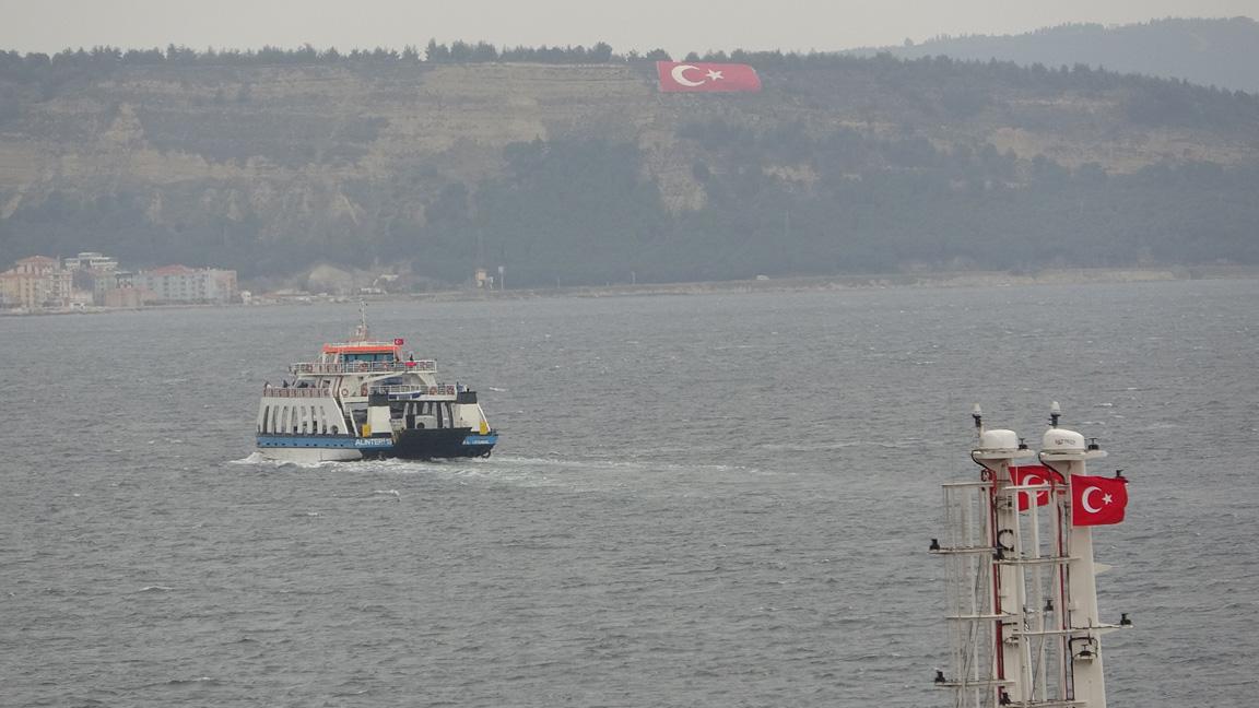 Çanakkale feribot seferlerine lodos engeli