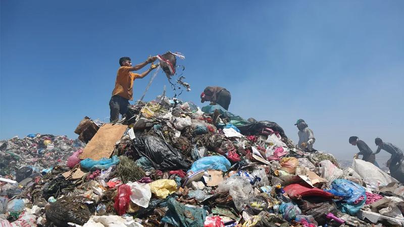 İnsan Hakları İzleme Örgütü raporu: Türkiye'de 9 yaşındaki çocuklar plastik atık dönüşüm tesislerinde çalışarak sağlığını tehlikeye atıyor