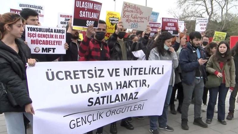 İBB önünde toplu ulaşım zammı protestosu