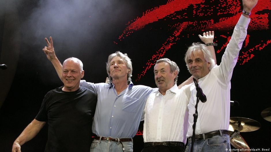 Pink Floyd Ukrayna için yeniden bir arada