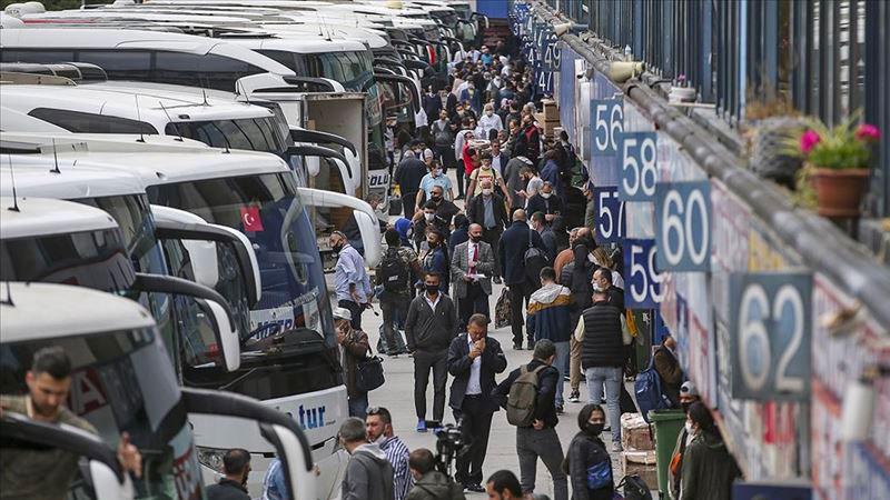 Sabah yazarı Donat: Otobüsçüler akaryakıt fiyatının düşmesini bekliyor