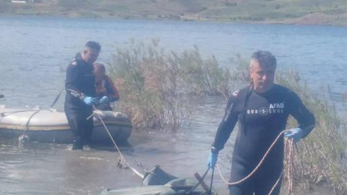 Baraj gölünde botu delinen sağlıkçı, boğuldu