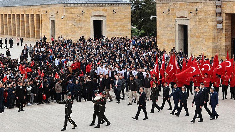 19 Mayıs Atatürk'ü Anma, Gençlik ve Spor Bayramı tüm yurtta kutlanıyor