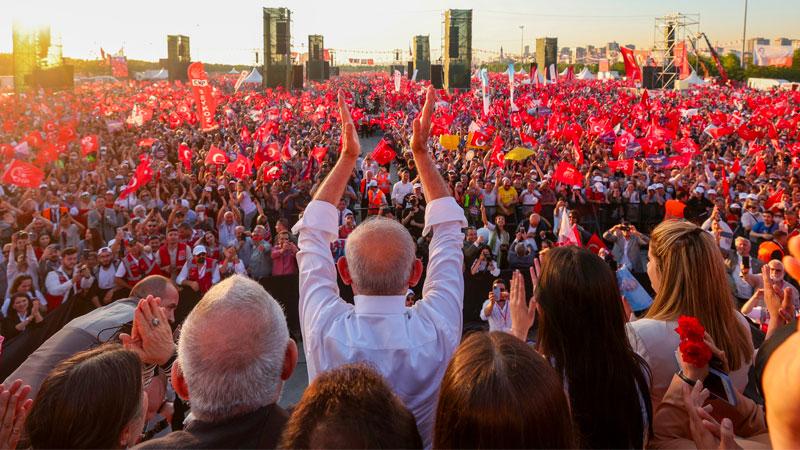 Sabah yazarı Duran: Kılıçdaroğlu, kendi profilini öyle bir yere yerleştirdi ki, aday olmamasını açıklaması zorlaştı