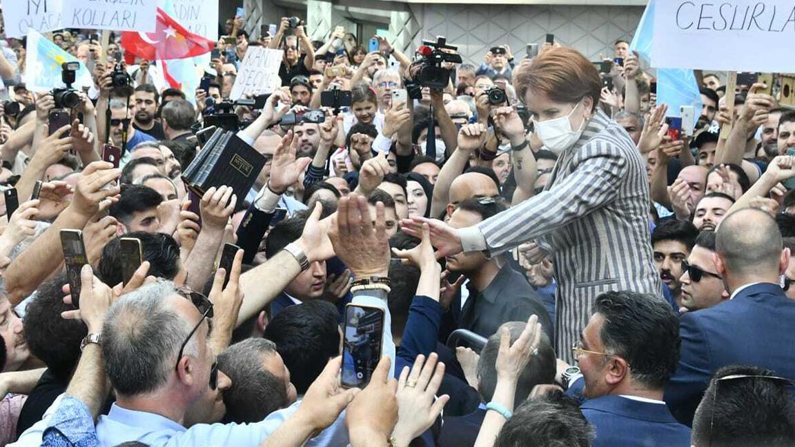 Akşener, İzmit'te konuştu: Ey Kasımpaşalı Erdoğan, sen açlığın ne olduğunu bilirdin; sarayından çık!