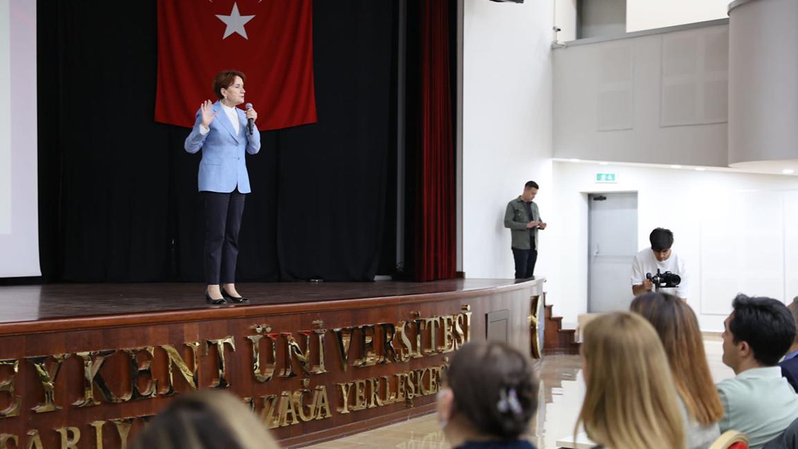  Meral Akşener: Vatandaşın yüzde 67’ler civarında parlamenter sisteme geçişle ilgili talebi var