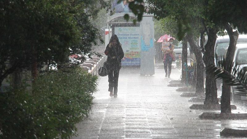 Meteorolojiden sağanak yağış uyarısı