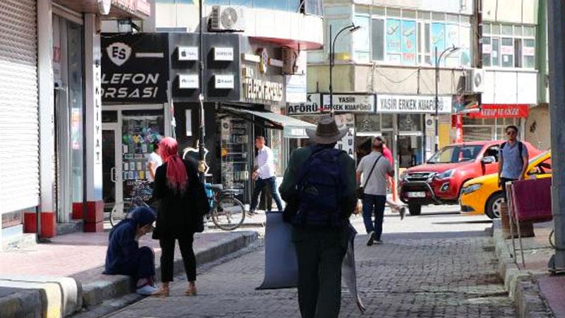 Van’da peş peşe depremler