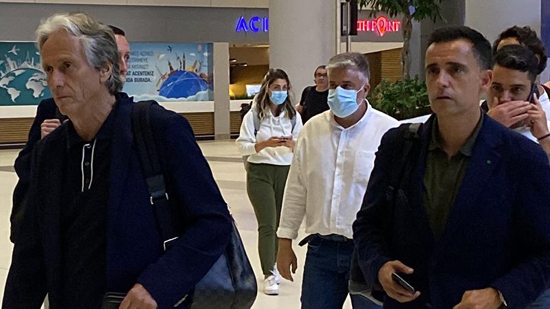 Jorge Jesus ve sportif direktör Branco, İstanbul'da