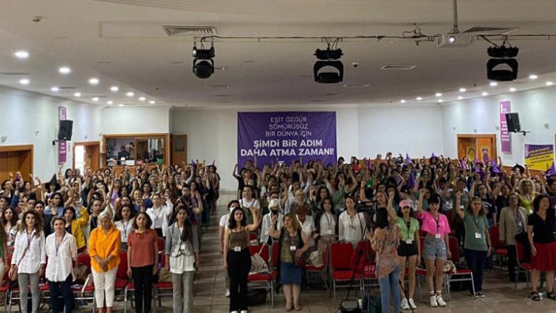 Mor Dayanışma'nın 3. Kadın Konferansı'nda Çiğdem Mater'in mektubu okundu: Gezi ruhu bitmedi burada yaşıyor!