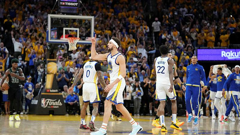 Golden State Warriors şampiyonluğa göz kırptı