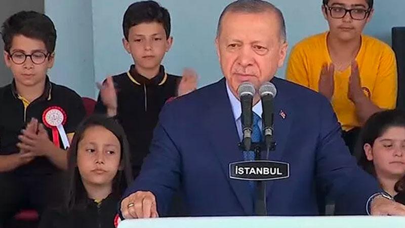 Erdoğan: Evlatlarımızın eğitiminde kesinti yaşanmasının önüne geçtik