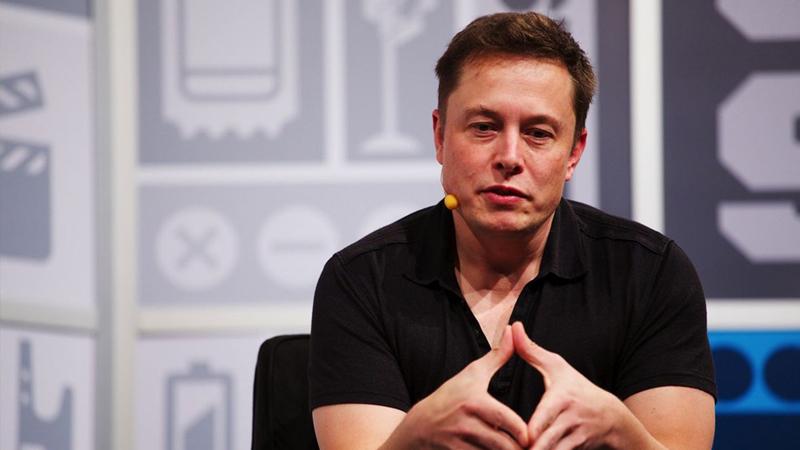 Elon Musk 'zihnini buluta yüklediğini' açıkladı