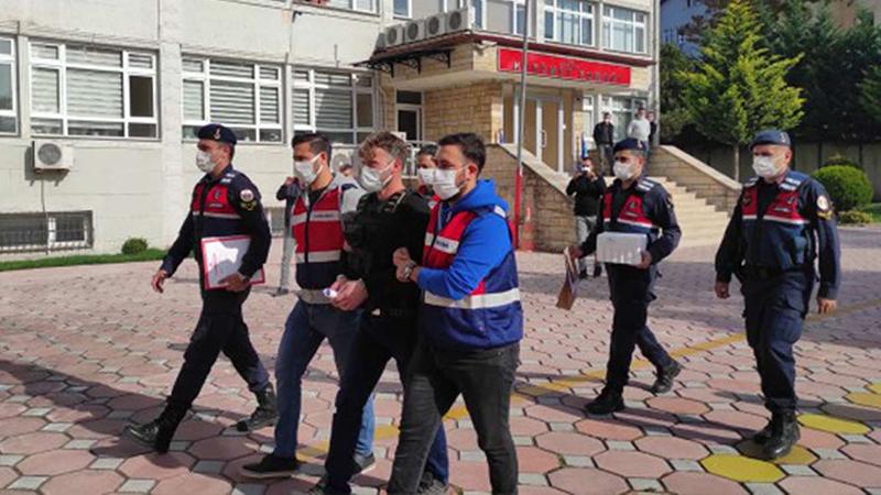 Sosyal medyadan 'eşine arkadaşlık isteği gönderdiği' iddiasıyla kuzenini öldürdü