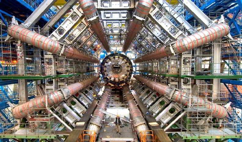 CERN'deki Büyük Hadron Çarpıştırıcısı ile yeni parçacıklar keşfedildi