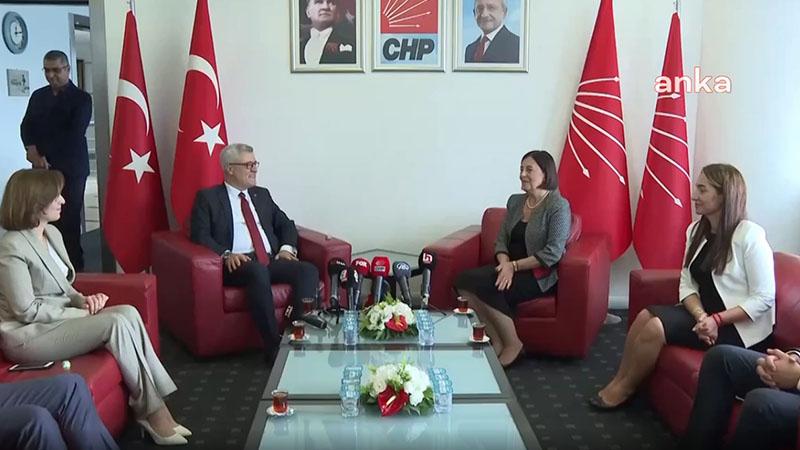 Siyasi partiler arasında bayramlaşma: MHP'nin CHP ziyaretinde gündem 'Cumhur İttifakı'     