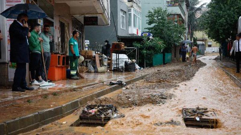 Meteoroloji'den sağanak yağış ve sel uyarısı