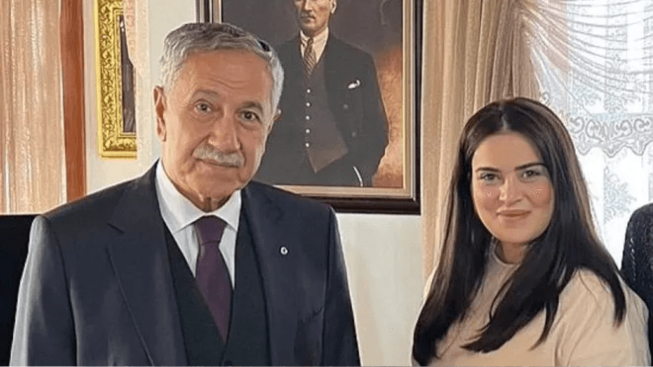 Bülent Arınç'ın yeğeni partisini seçti