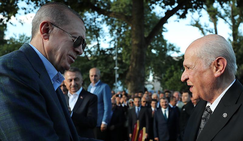 AKP Genel Başkanı ve Cumhurbaşkanı Tayyip Erdoğan ile MHP lideri Devlet Bahçeli, 15 Temmuz programında İstanbul'da bir araya gelmişlerdi.