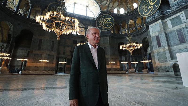 Cumhurbaşkanı Erdoğan'dan "Ayasofya" paylaşımı: Ayasofya'nın dirilişi bir kez daha hayırlı olsun