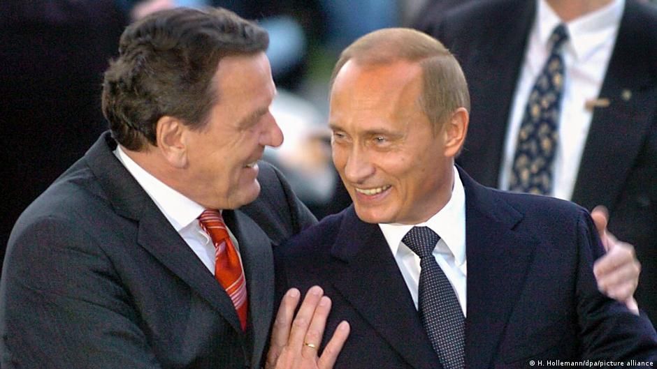 Schröder: Kremlin müzakereyle çözüm istiyor