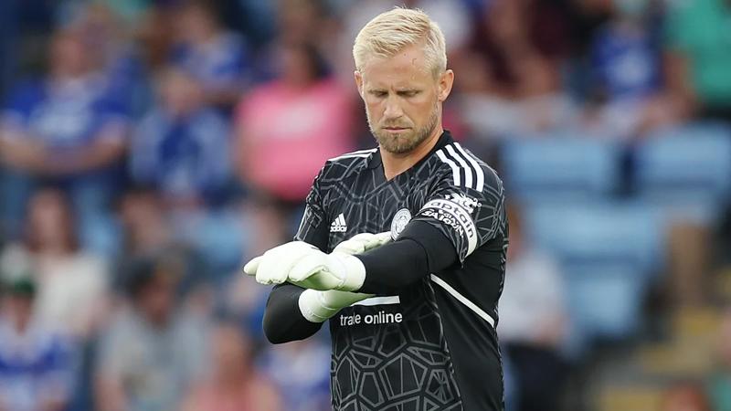 Kasper Schmeichel 11 yıl sonra Leicester'dan ayrıldı