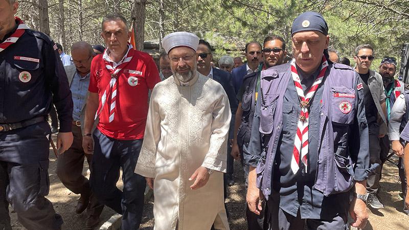 Diyanet İşleri Başkanı Erbaş: İsrafın her çeşidi haramdır, helalle meşgul olalım