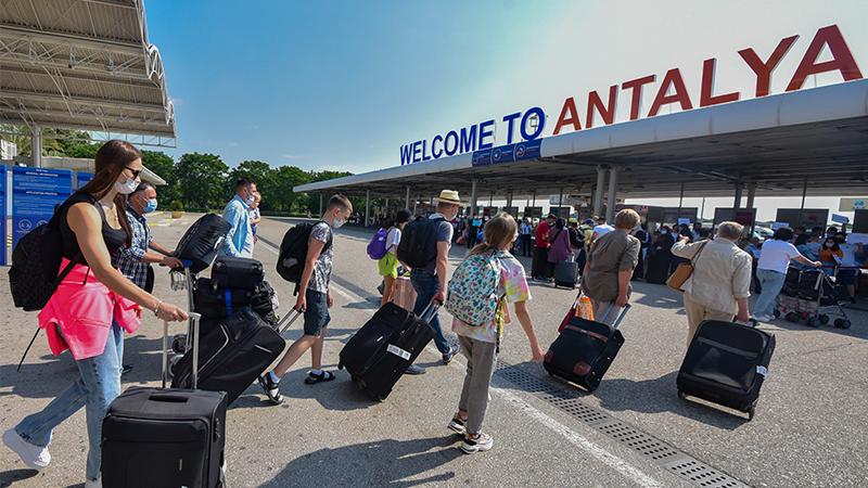 "Yabancı turist sayısı ve döviz girdisinde artış sürecek"