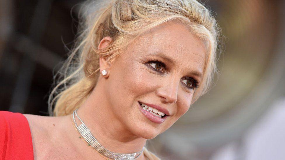 İran devlet medyası, protestolara destek veren Britney Spears'ı hedef aldı