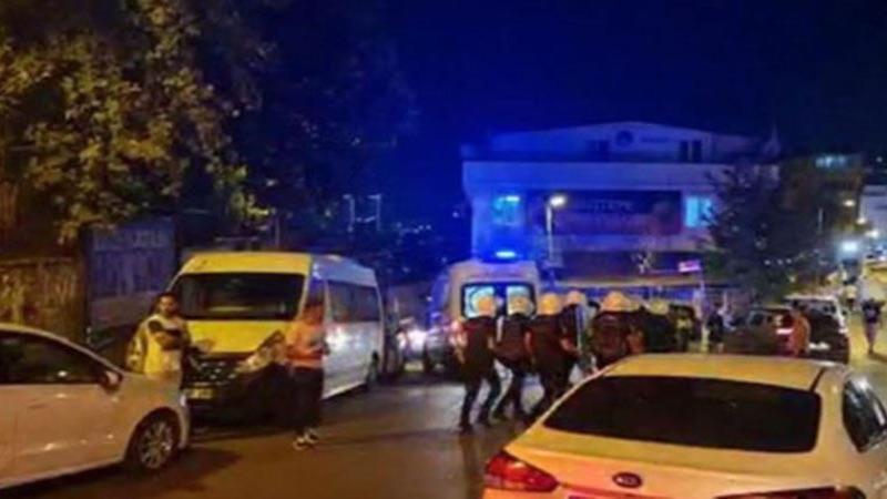 İstanbul'da silahlı kavga: 1'i polis 2 yaralı