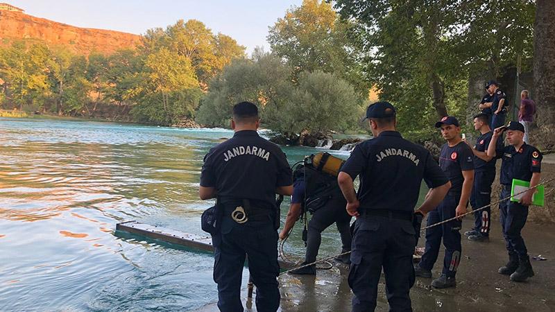 Antalya'da ırmağa giren üniversite öğrencisi boğuldu