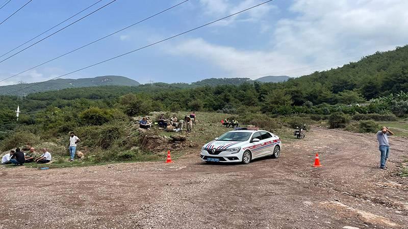 Hatay'da uçuruma devrilen kamyonetteki 3 işçi öldü